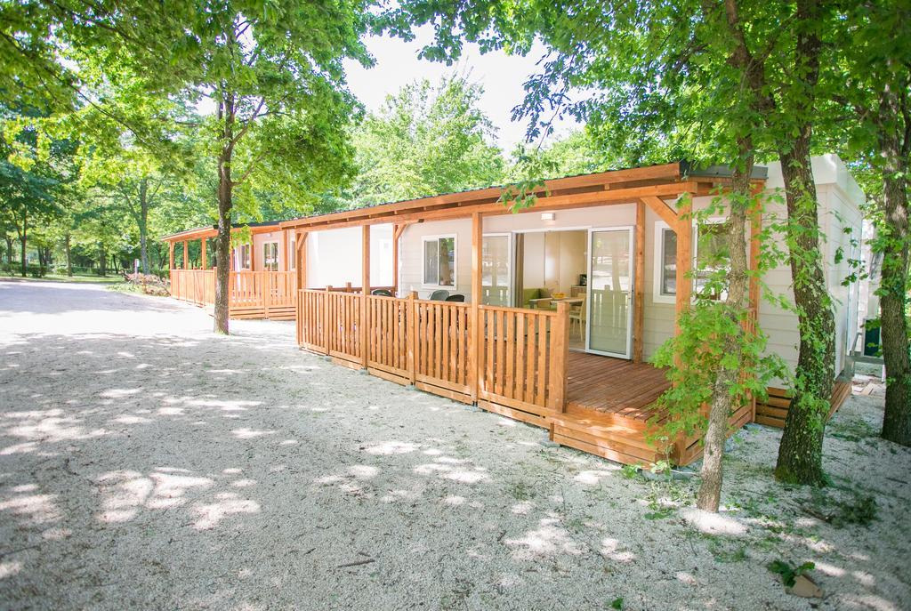 Istria Mobile Homes Bijela Uvala فونتانا الغرفة الصورة